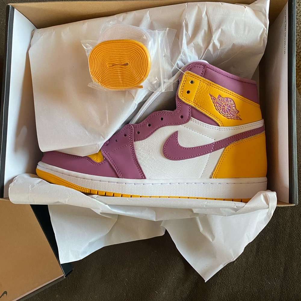 Air Jordan 1 “Brotherhood” Men’s size 11.5 DS